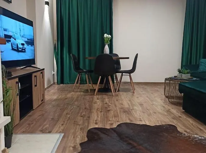 Апартамент и стай за гости алекс *