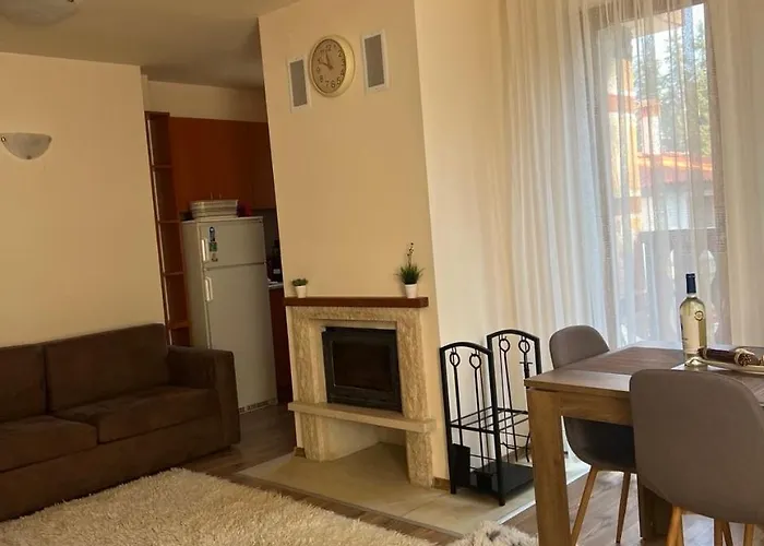 Апартамент и стай за гости алекс *